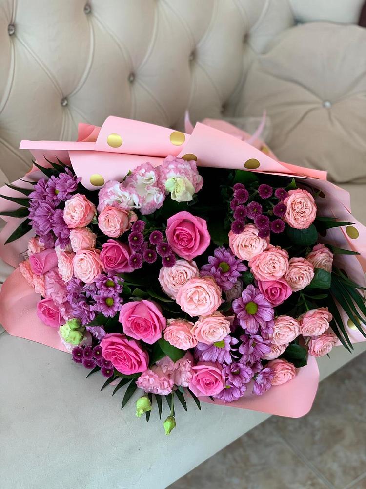 Букет цветов из: Хризантемы, Розы и Лизиантусы в Кущевской