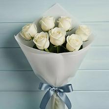 Букет 7 Белых роз Эдлесс Лав в Кущевской