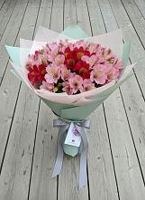 Букет цветов из:  Альстромерии #REPLACE_PRED# Кущевской