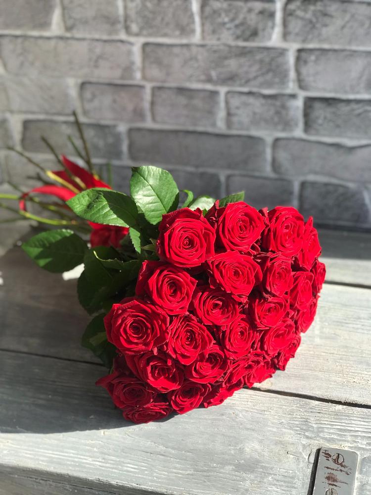 Букет Красные розы Фридом в Кущевской
