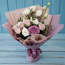 Букет цветов из:  Розы и Лизиантусы в Кущевской