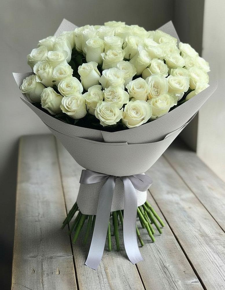 Букет 35 Белых роз в Кущевской