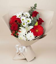 Букет цветов из:  Розы, Хризантемы, Герберы и Лилии в Кущевской