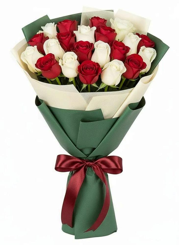 Букет Микс из красных и белых роз в Кущевской