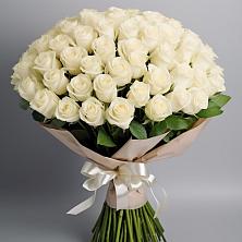 Букет 101 беля роза Белоснежка в Кущевской