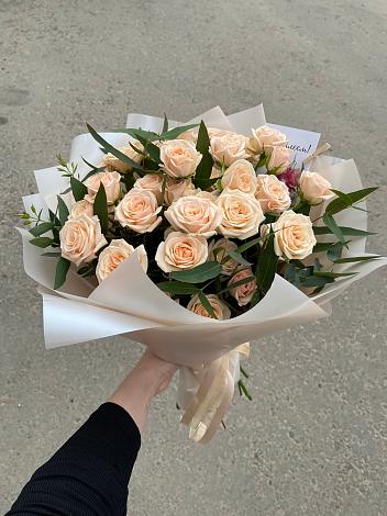 Букет Кремовые розы Латте в Кущевской