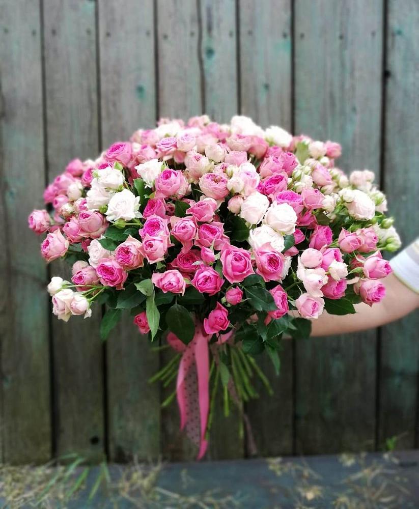 Букет Розовые кустовые розы Натали и Лав Лидия в Кущевской