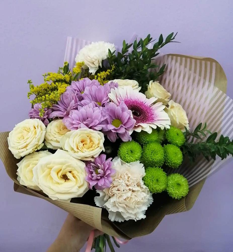 Букет цветов из: Хризантемы, Розы, Гвоздики и Герберы в Кущевской