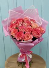 Букет 15 Розовых роз Равель в Кущевской