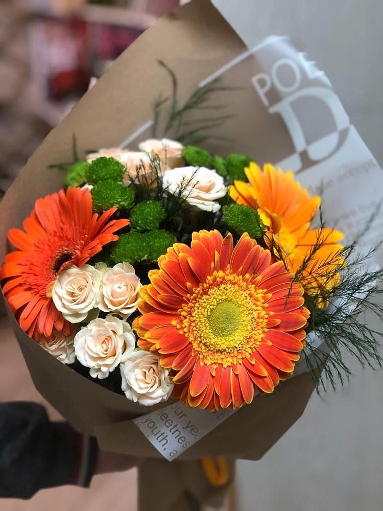 Букет цветов из: Герберы, Хризантемы и Розы в Кущевской