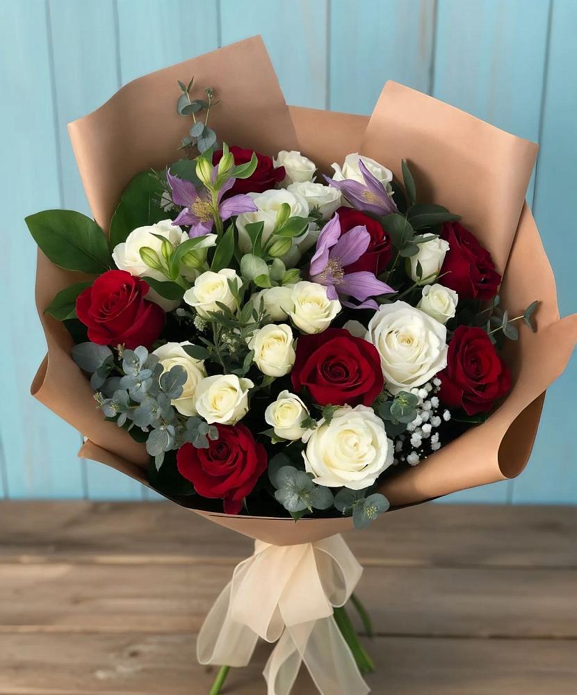 Букет цветов из: Розы и Альстромерии в Кущевской