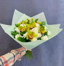 Букет цветов из:  Орхидеи и Розы в Кущевской