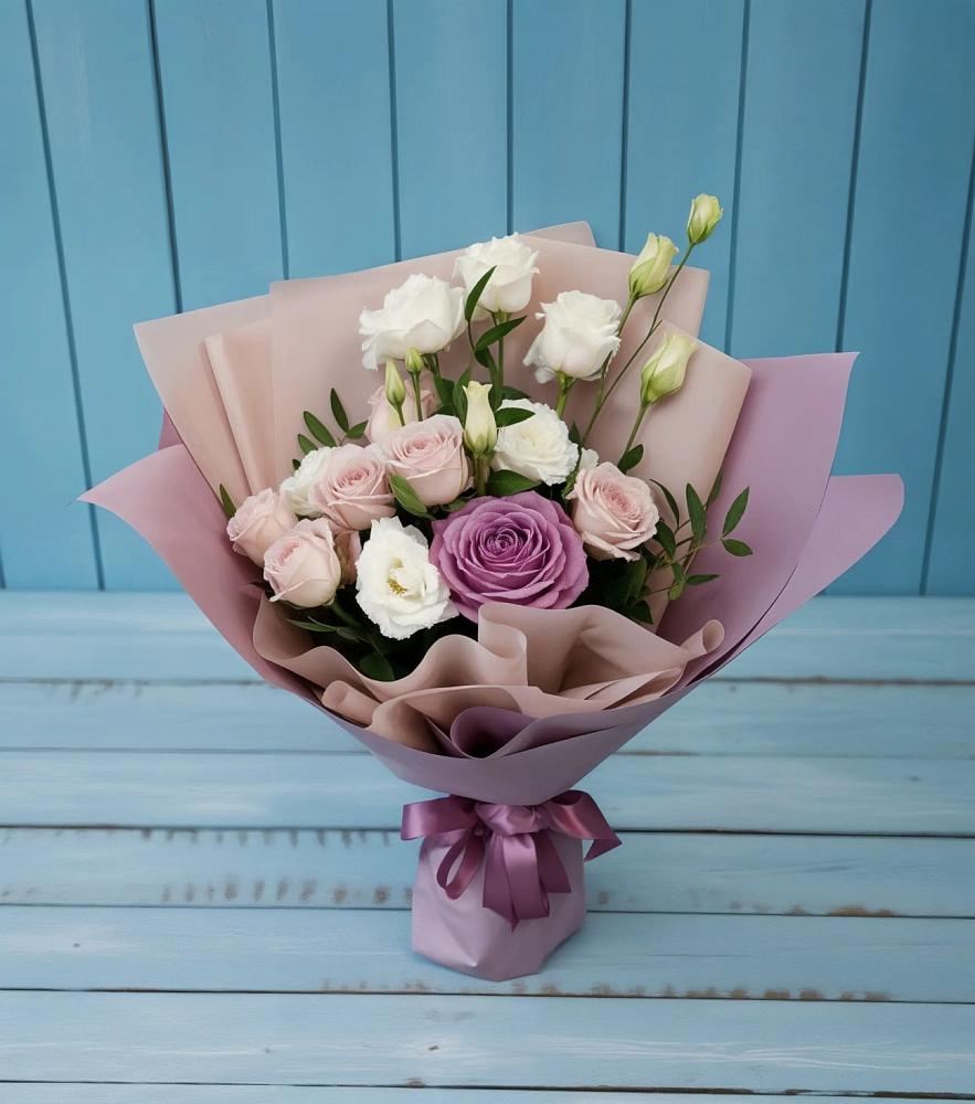 Букет цветов из: Розы и Лизиантусы в Кущевской